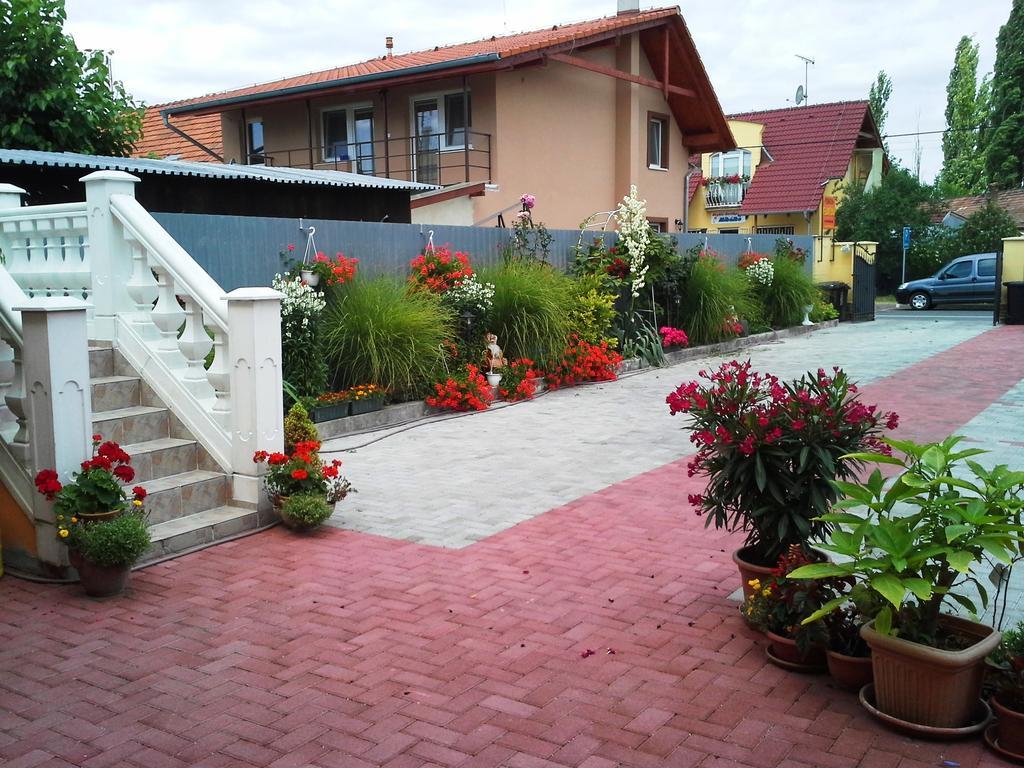 Studio Florida Sturovo Ngoại thất bức ảnh
