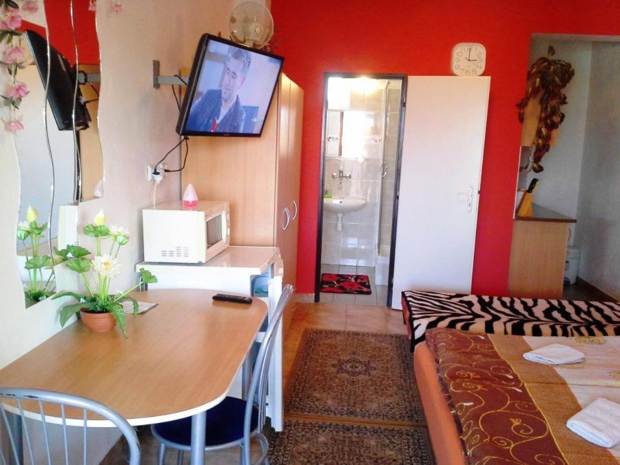Studio Florida Sturovo Ngoại thất bức ảnh