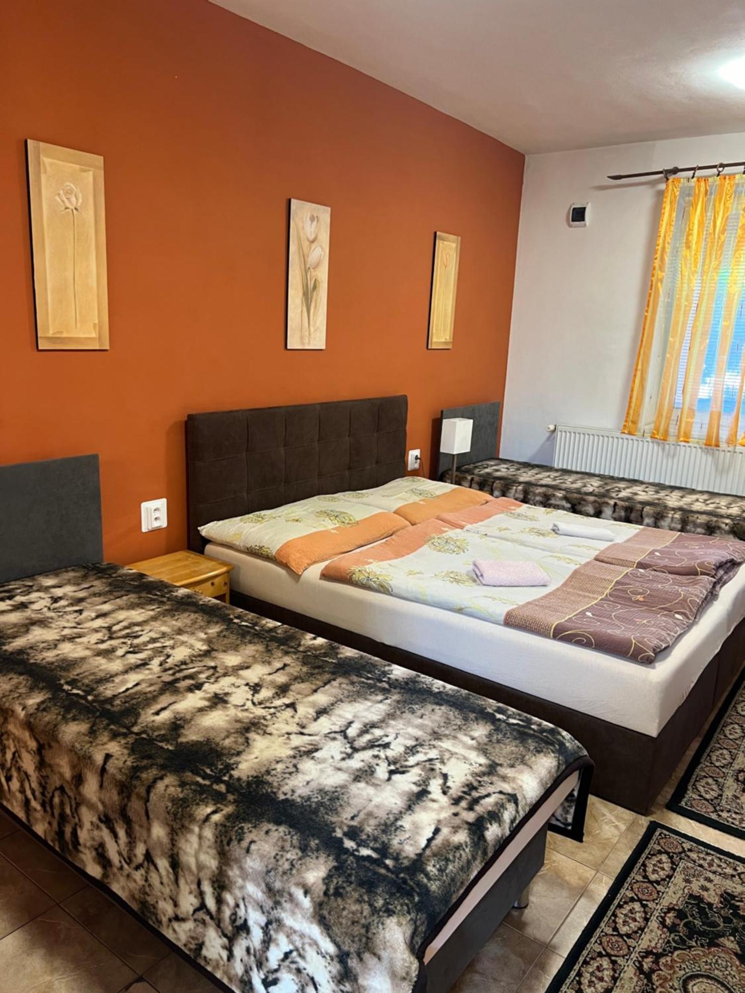 Studio Florida Sturovo Ngoại thất bức ảnh