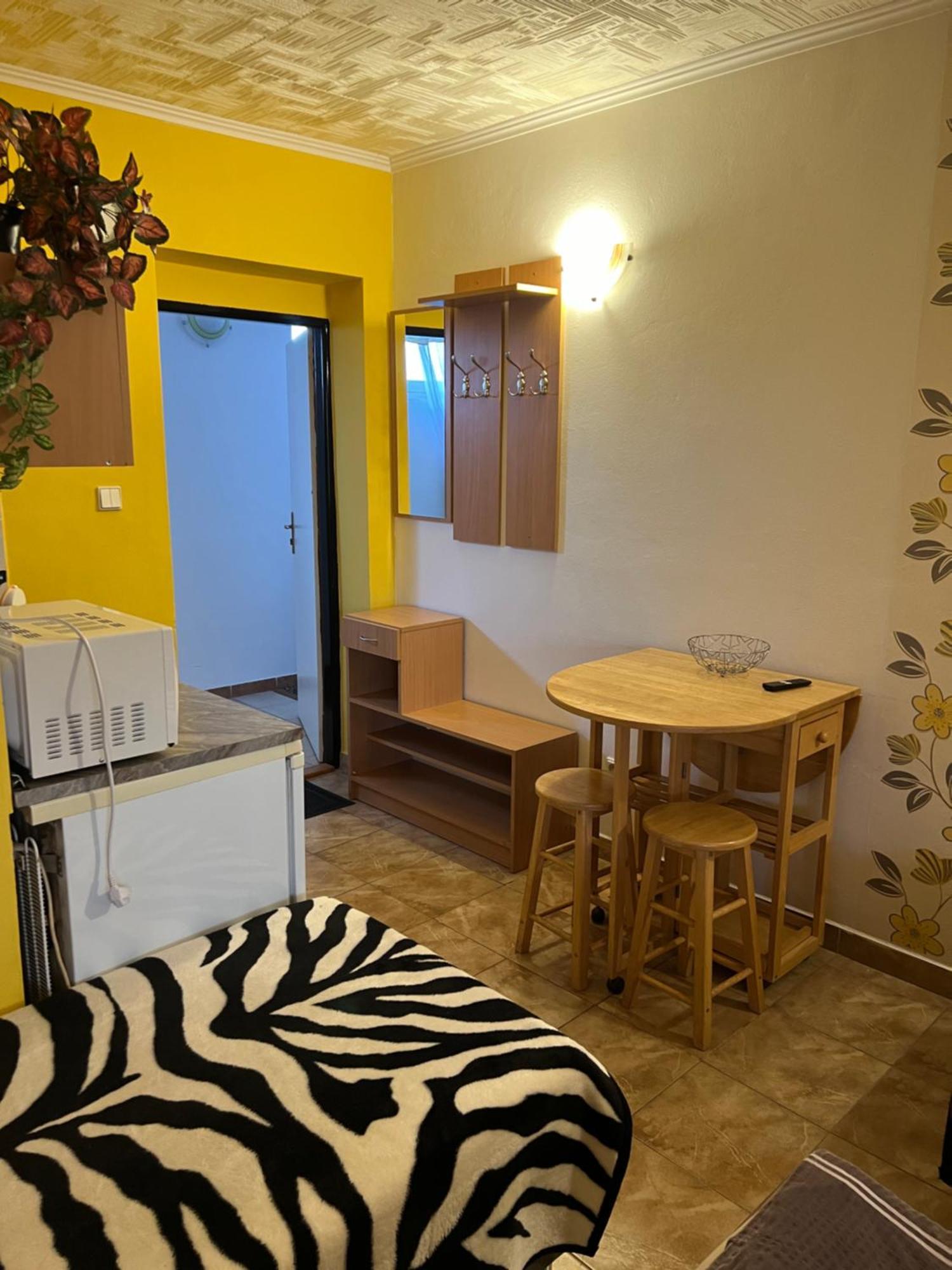 Studio Florida Sturovo Ngoại thất bức ảnh