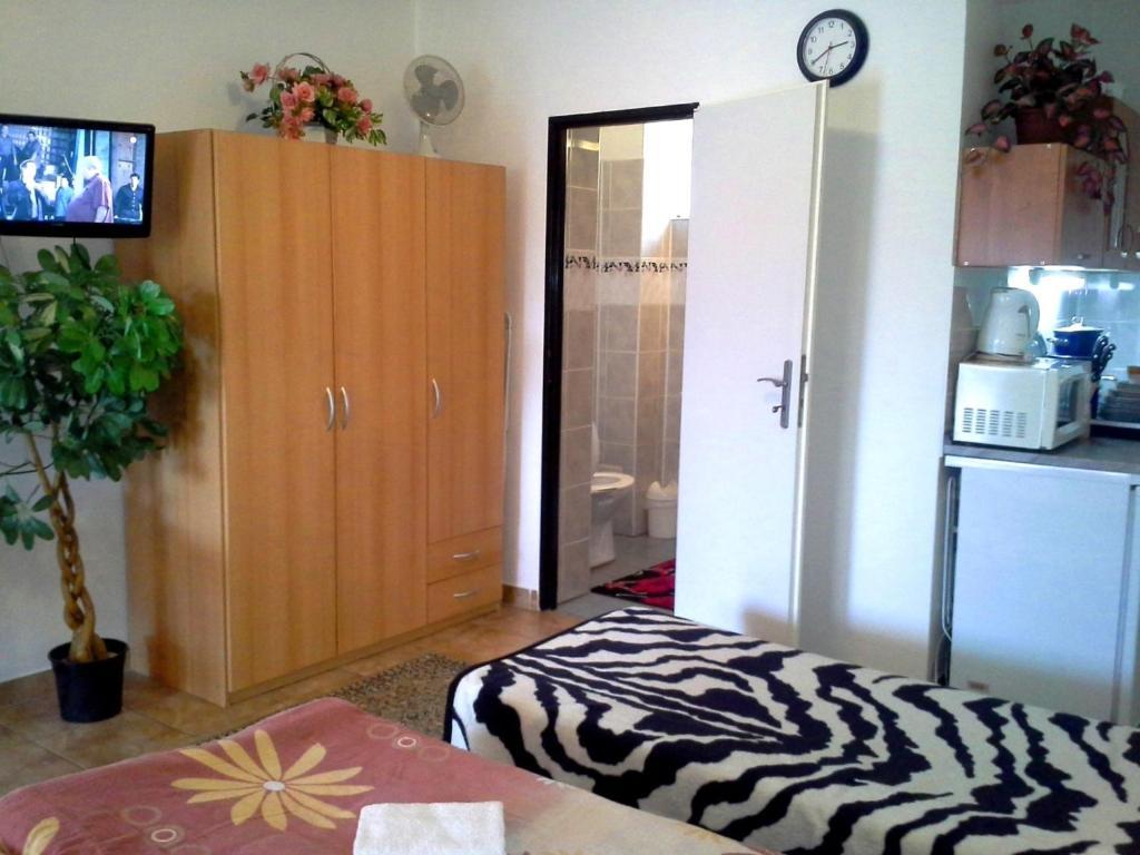 Studio Florida Sturovo Ngoại thất bức ảnh