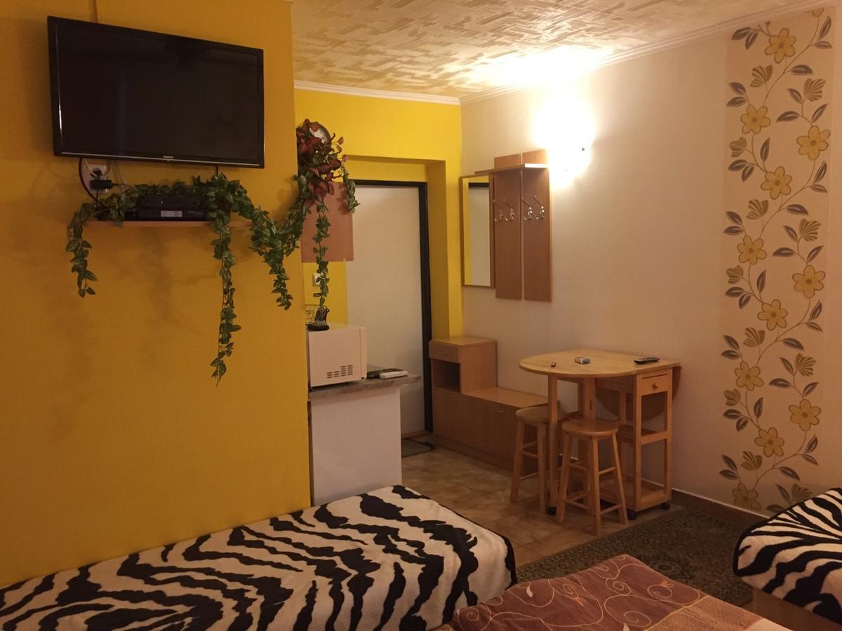 Studio Florida Sturovo Ngoại thất bức ảnh