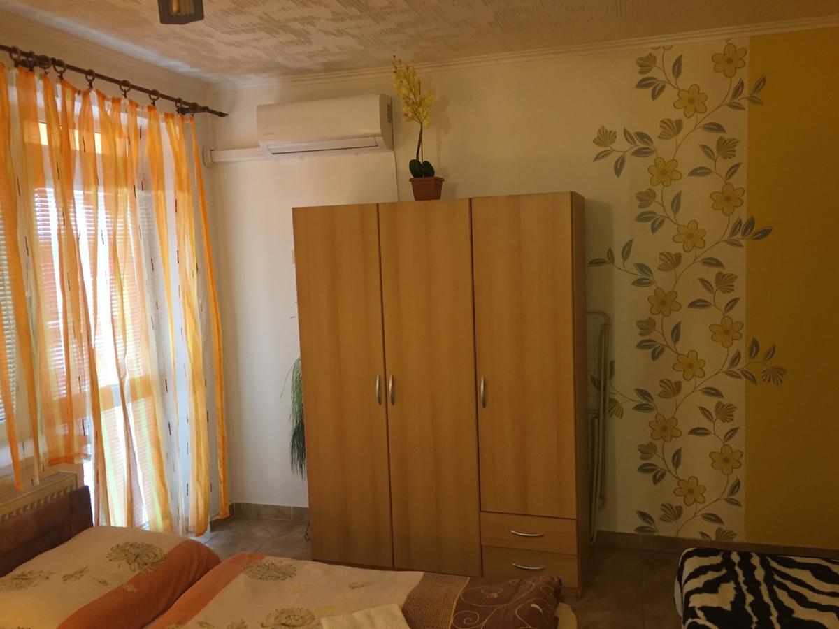 Studio Florida Sturovo Ngoại thất bức ảnh